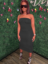 Vestido midi ajustado con borlas